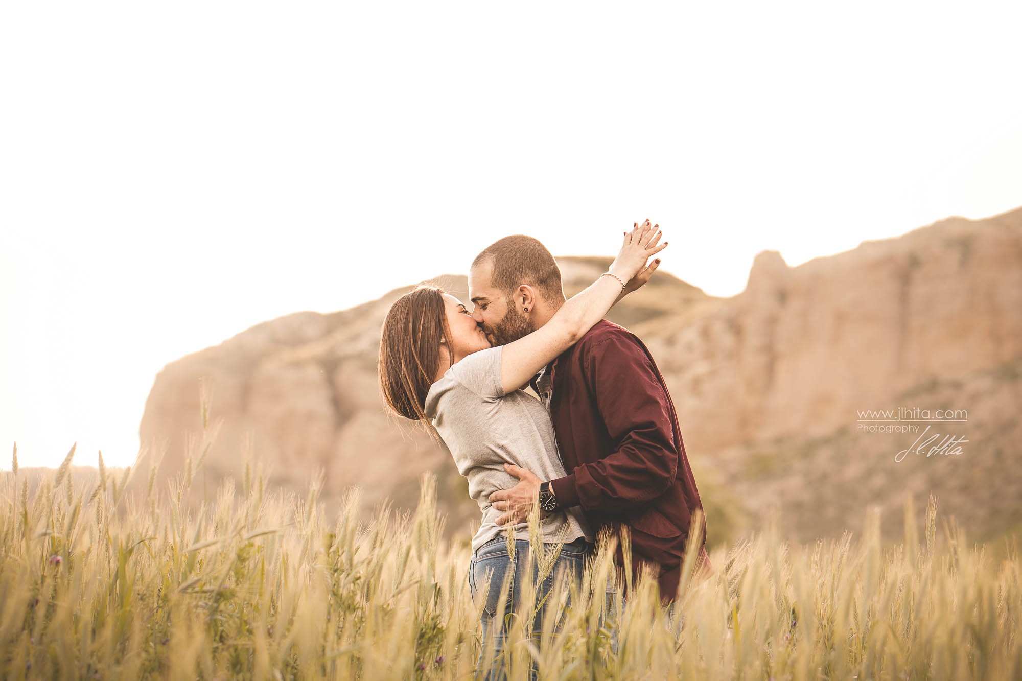 beso entre los cereales