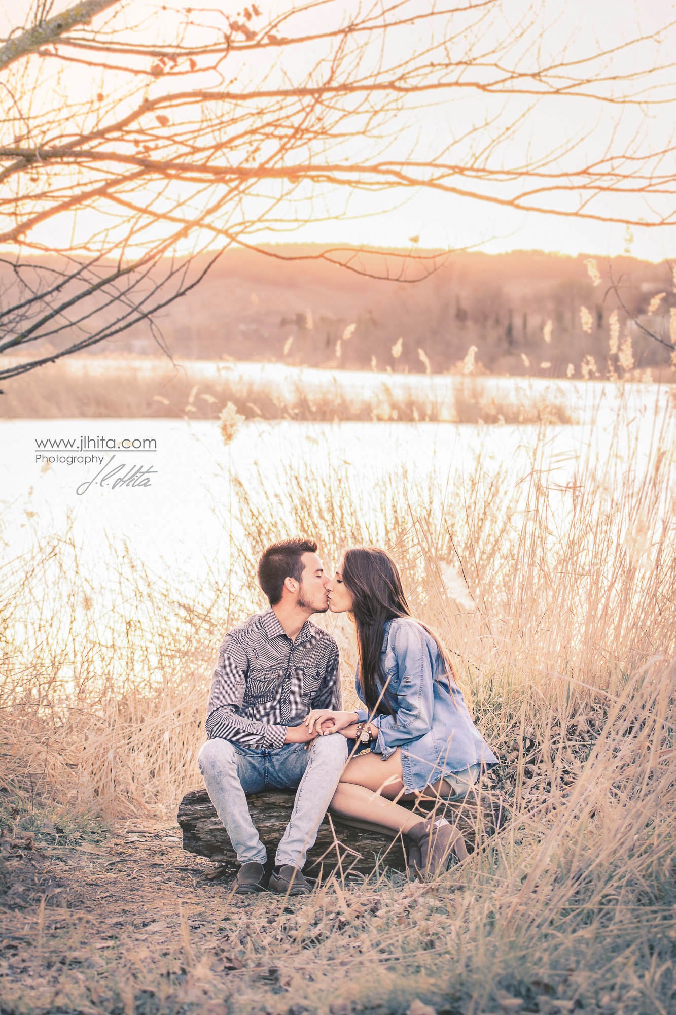 reportaje de pareja en la laguna del campillo de rivas