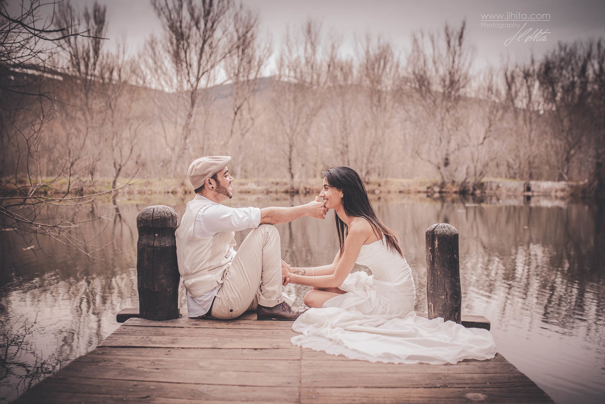 Ivette y Michel Postboda en el lago