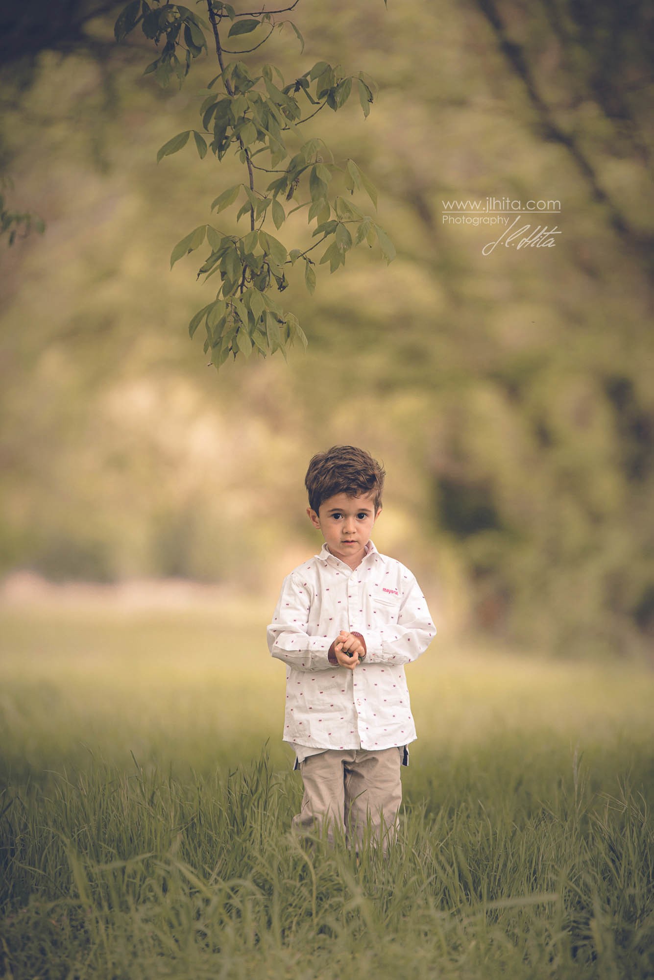 Niño Campo Torre Del Burgo