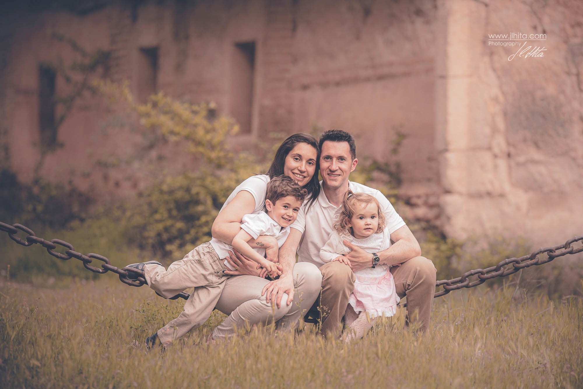 Los cuatro en la cadena