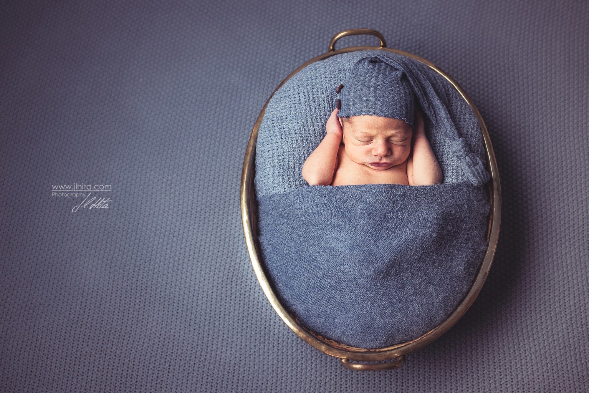 Sesión newborn eduardo cesto tonos azules