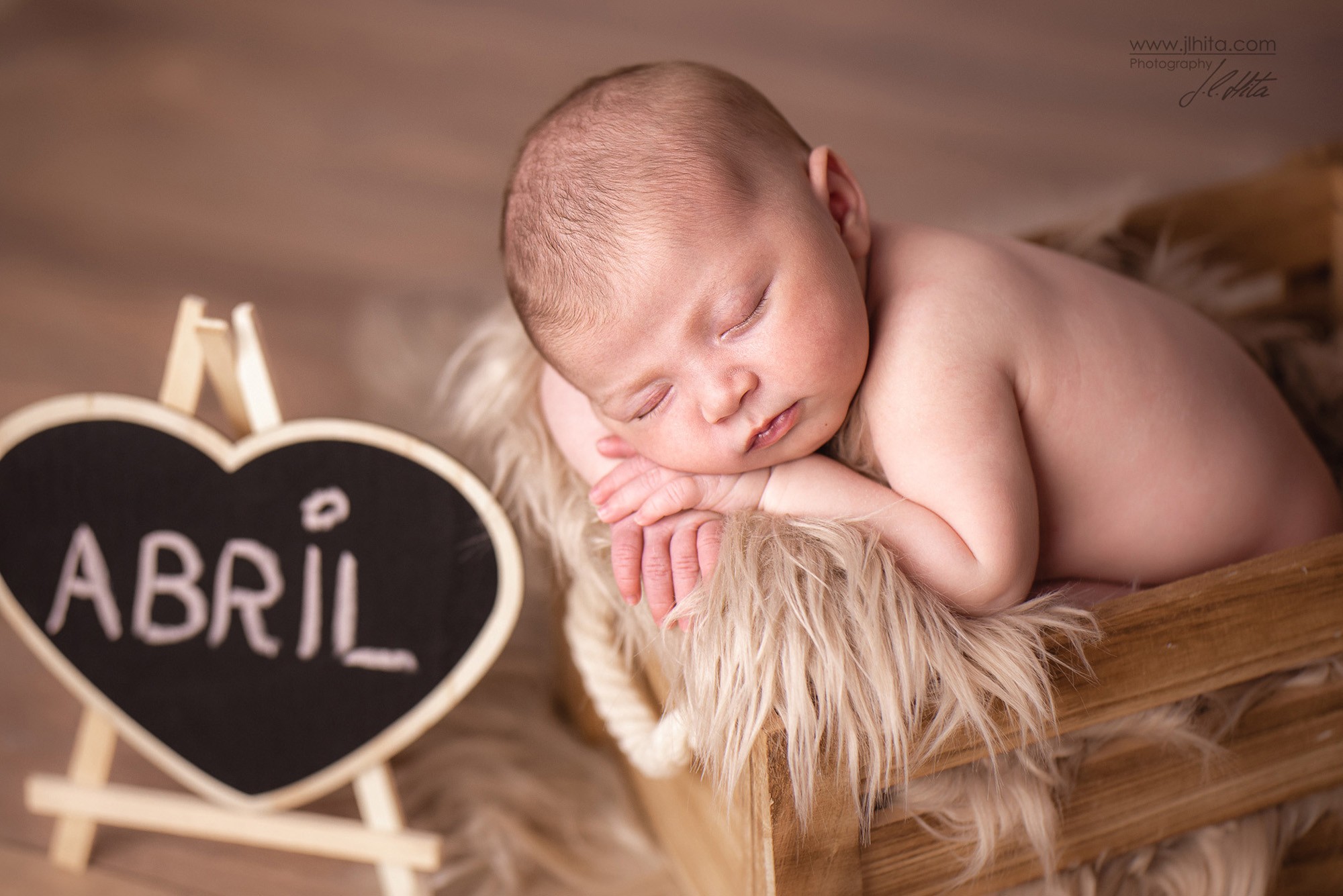 Sesión Newborn Abril corazón